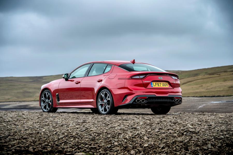  Kia Stinger GTS (CK) 2017 года  (UK) (фото 3 из 40)